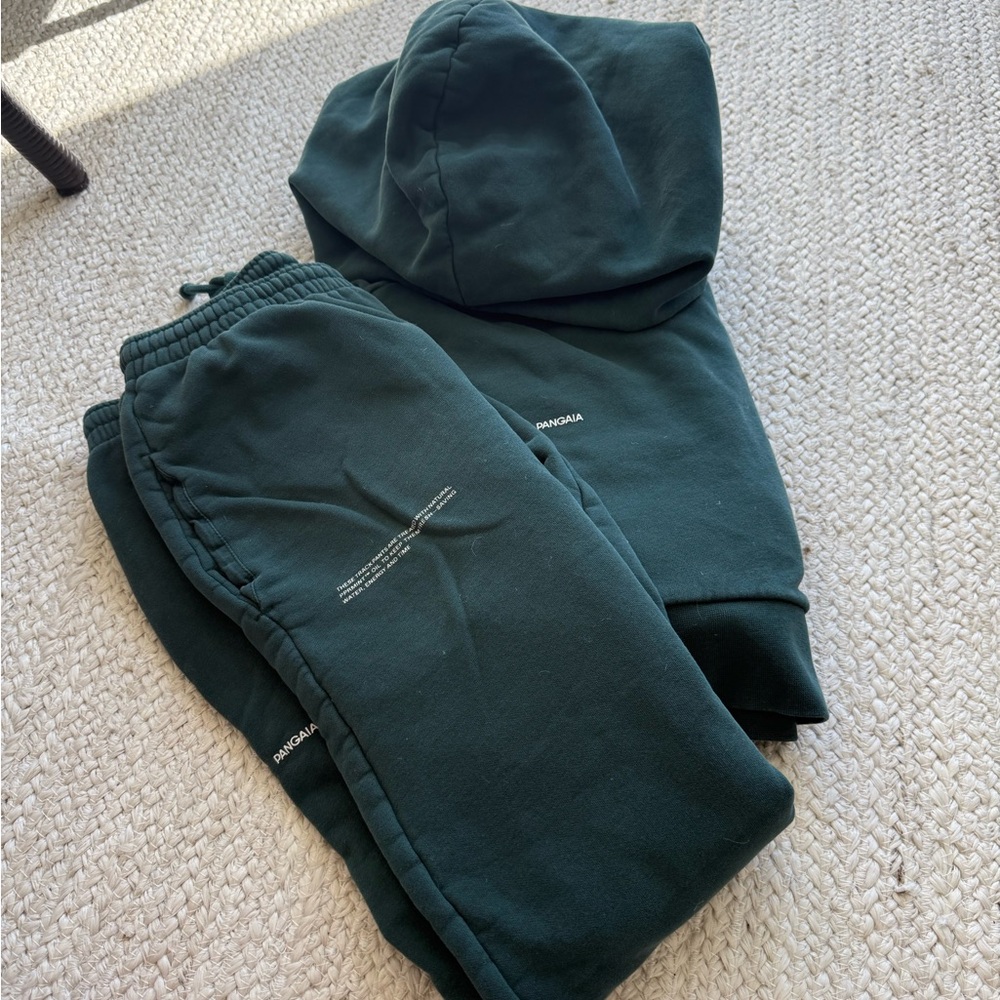 PANGAIA sweat set